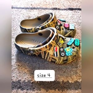 Size 4 kids crocks